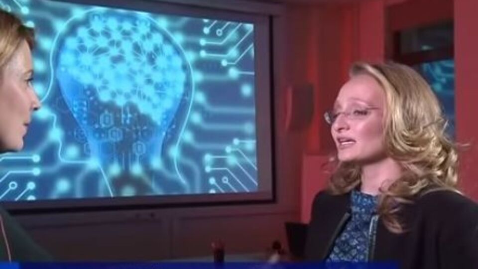 Тихонову представили как руководителя центра национального интеллектуального развития "Иннопрактика" и заместителя директора Института математических исследований сложных систем МГУ имени Ломоносова