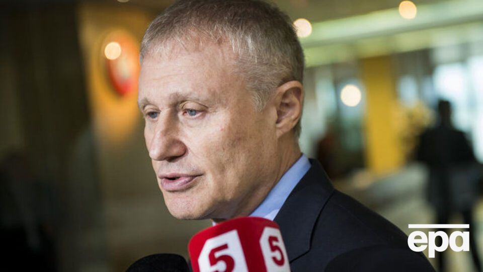 Суркис не занимает должностей в ФФУ