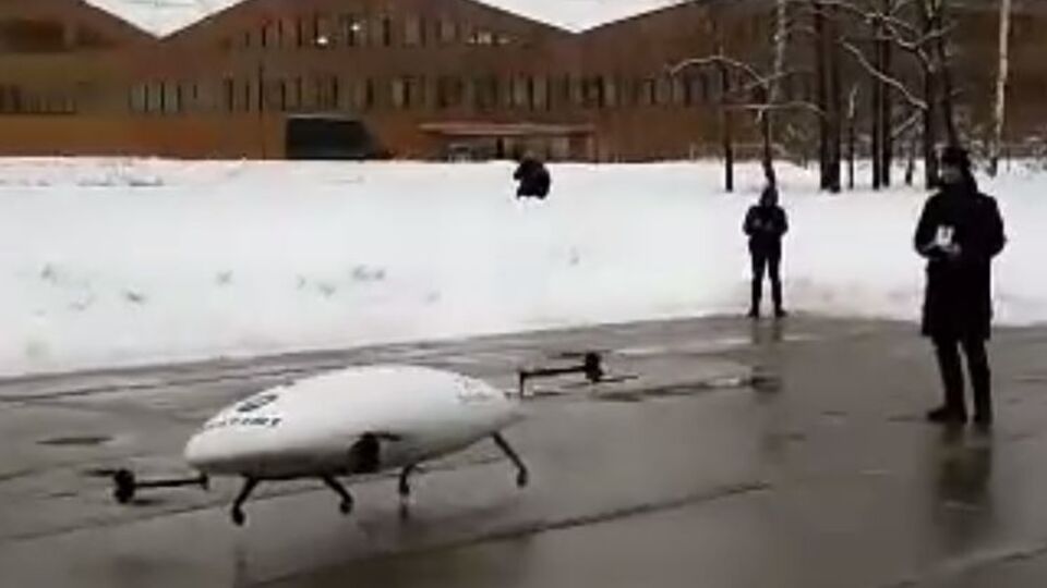 Прототип взлетел, но сразу упал