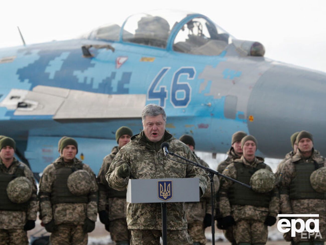 Порошенко:&nbsp;Если будет надо, и военное положение введем, и резервистов пригласим