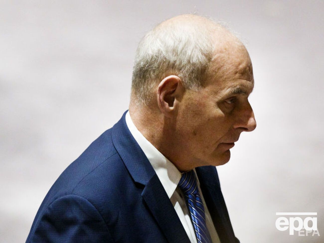 Келли уйдет с должности