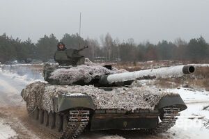 На Донбасі поранили українського військового