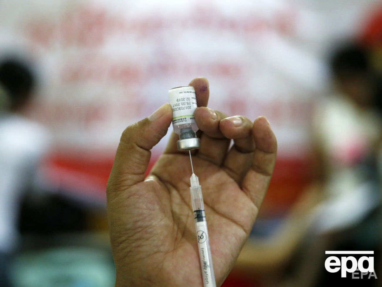 Школярам заборонили ходити до школи, поки їх не вакцинують або поки не закінчиться спалах захворювання