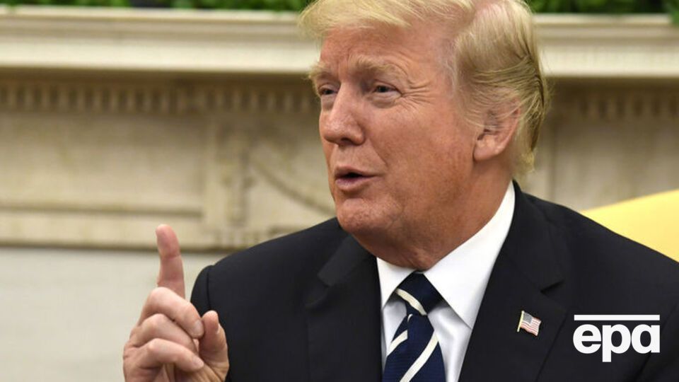 Трамп в августе 2017 года подписал закон "О противодействии противникам Америки посредством санкций"