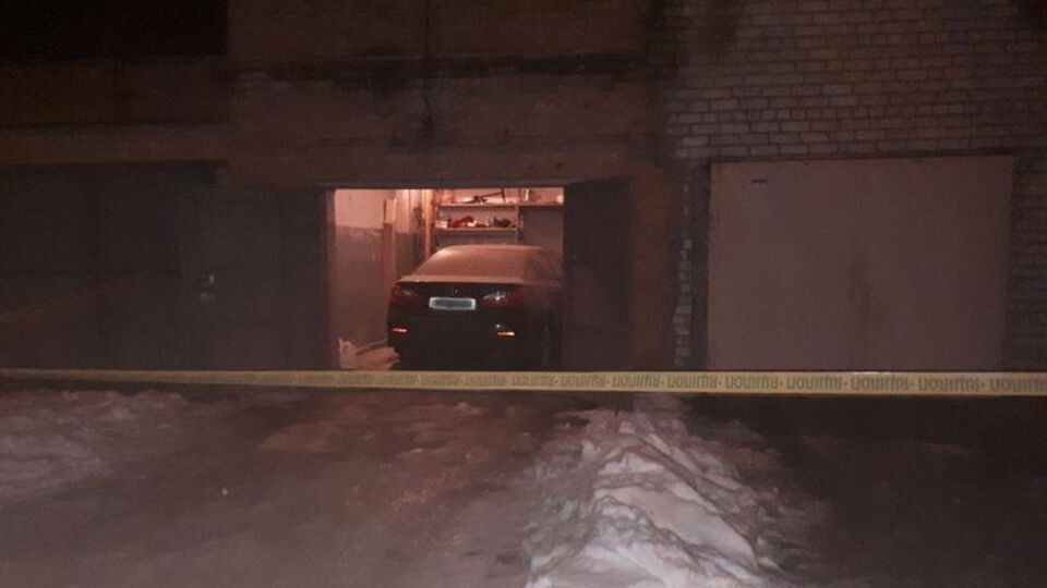Взрыв произошел около гаражей