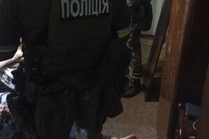 Затримано двох осіб, підозрюваних у збройному опорі поліцейським