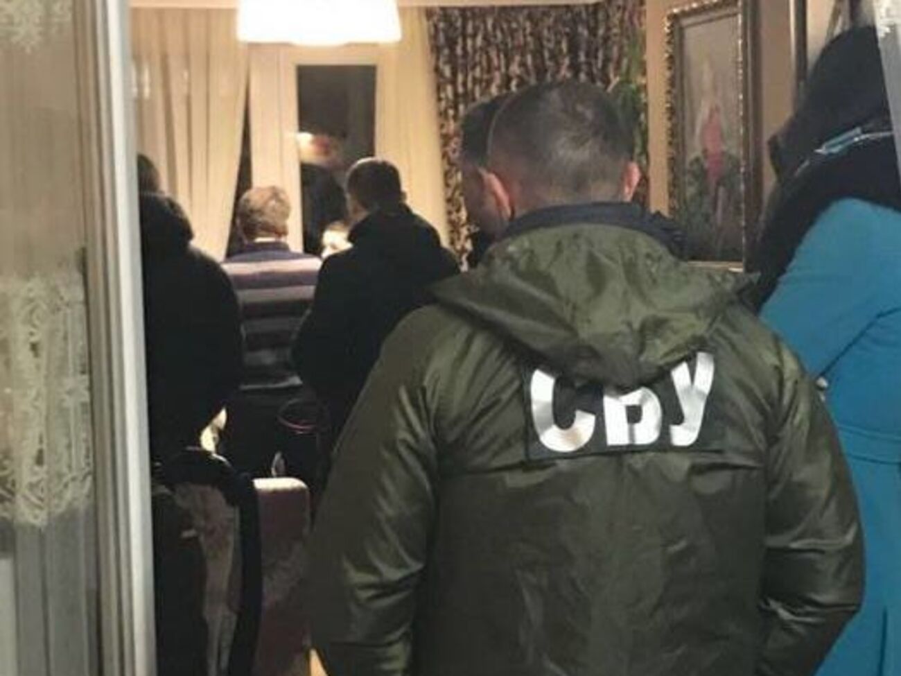 Адвокат требовал у матери обвиняемого в торговле наркотиками $6 тыс.