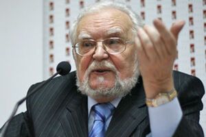 Поповича похоронят на Байковом кладбище в Киеве