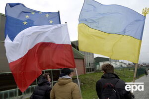 Видання пише, що українці є "колективним героєм польської економіки"