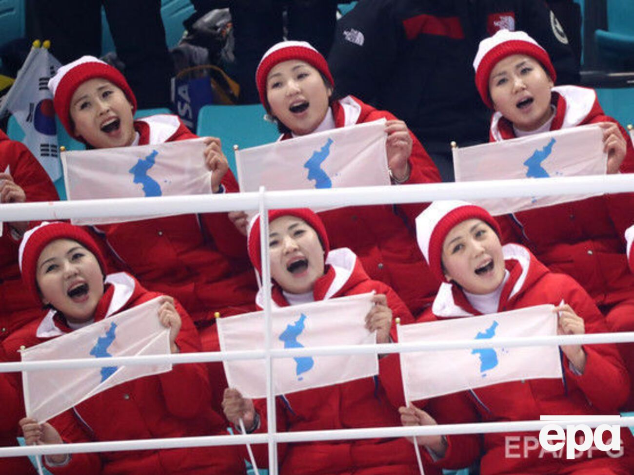 Північна Корея відправила на Олімпіаду чирлідерів