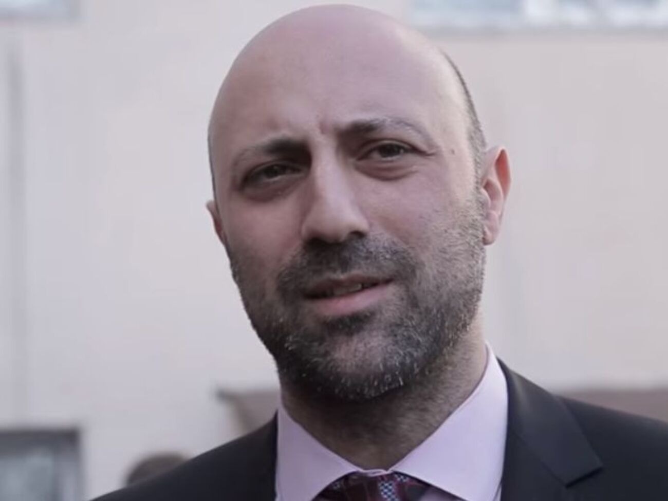 Янис Симонов: Суду предоставили доказательства, что подозреваемый Янукович уклоняется от суда и следствия, пребывает в розыске