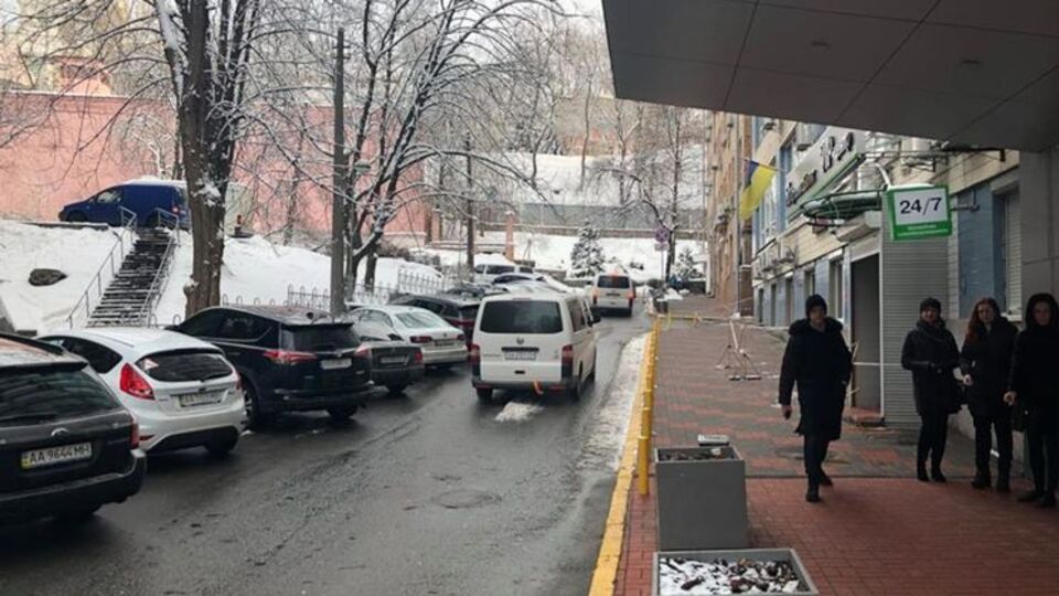 Саакашвили вывозят на белых Volkswagen