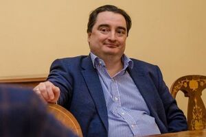 31 января 2018 года редакция "Страны" сообщила, что Гужва выехал в Вену