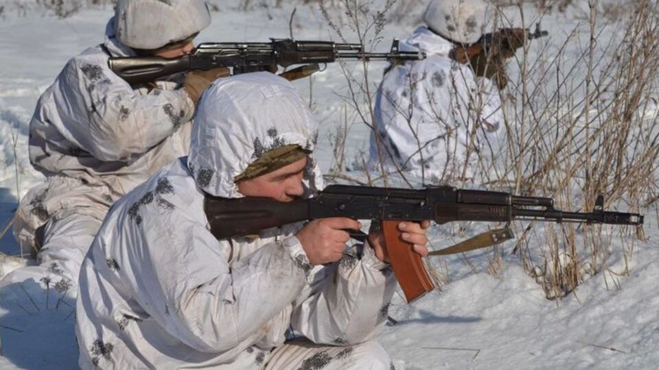 Українських військових обстрілювали на донецькому та луганському напрямках