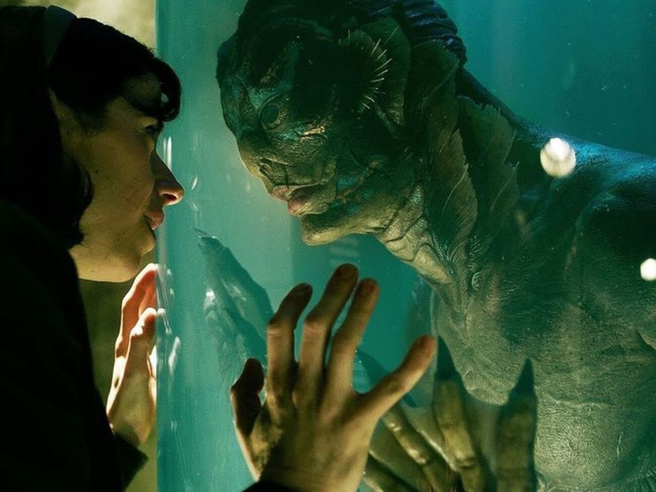 Все фаллоимитаторы в виде органа Человека-амфибии раскупили, ожиается новая партия