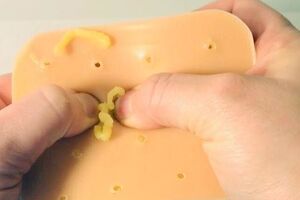 Игрушка изготовлена из силикона