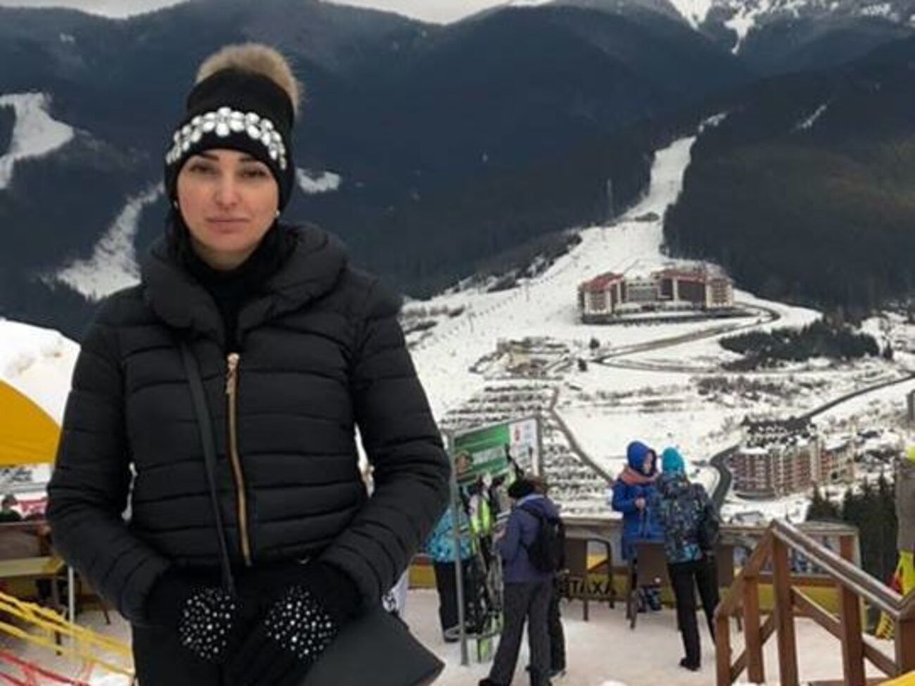 В ноябре 2017 года в Госмиграционной службе сообщили, что при попытке передачи взятки в $15 тыс. Пимаховой СБУ задержала агента НАБУ