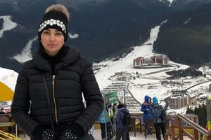 В ноябре 2017 года в Госмиграционной службе сообщили, что при попытке передачи взятки в $15 тыс. Пимаховой СБУ задержала агента НАБУ