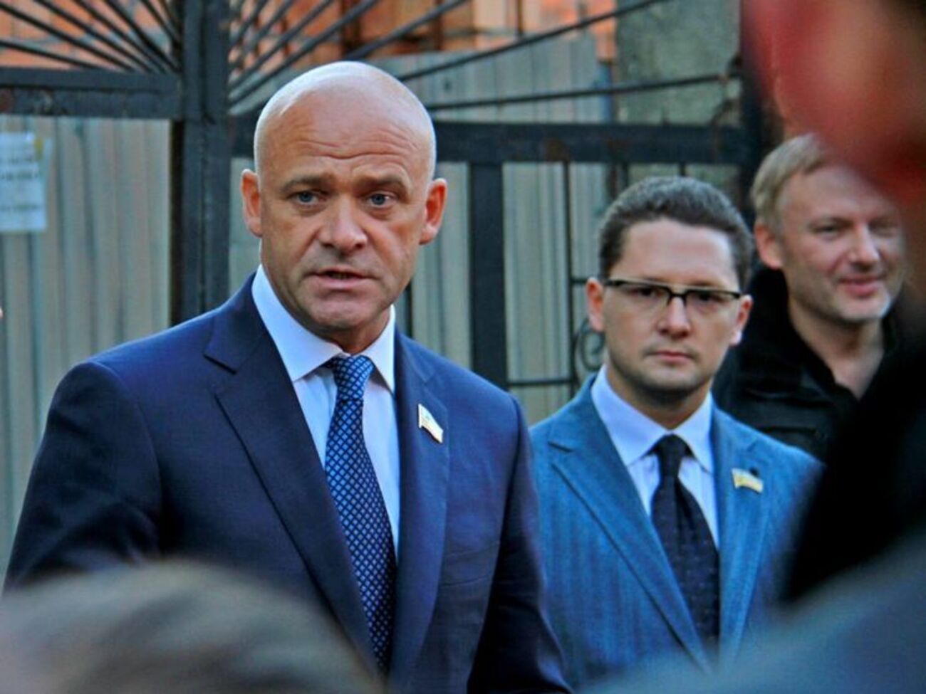 Вугельман (другий праворуч) прилетів до Києва з Ізраїлю