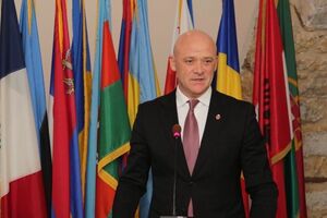Труханов заявив, що перервав своє відрядження в Чехію і повідомив НАБУ, коли прибуде в Київ