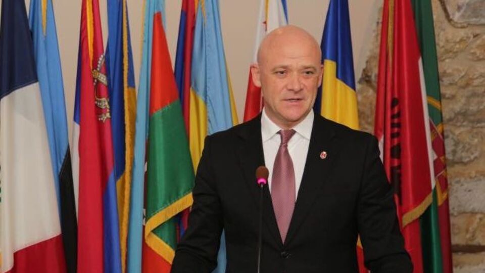Труханов заявив, що перервав своє відрядження в Чехію і повідомив НАБУ, коли прибуде в Київ