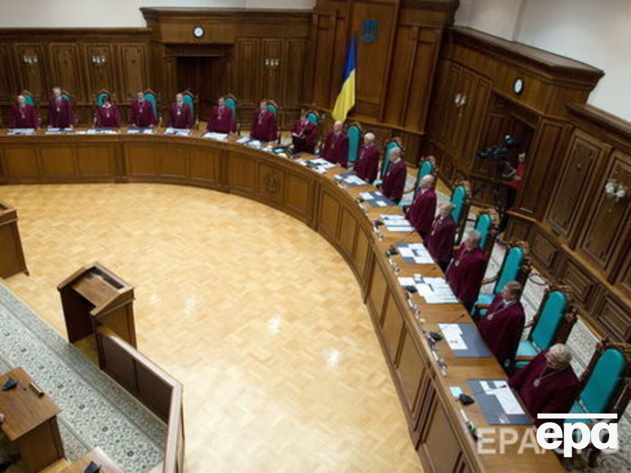 Нардепы просили Конституционный Суд отменить мораторий, так как он&nbsp;ограничивает права и свободы граждан