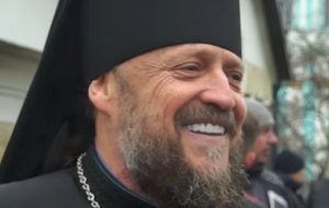 Отец Гедеон не отрицает наличия дорогих автомобилей