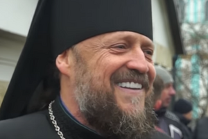 Отець Гедеон не заперечує наявності дорогих автомобілів