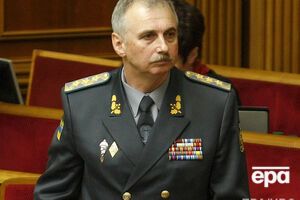 Коваль о событиях в Симферополе в марте 2014 года: Перед штабом – персонажи, которых все видели по телевизору. Щиты с флагом автономии, флагом ВДВ и флагом РФ