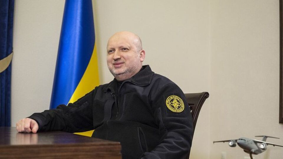 Турчинов: Ставлюся до нього тільки як до злочинця