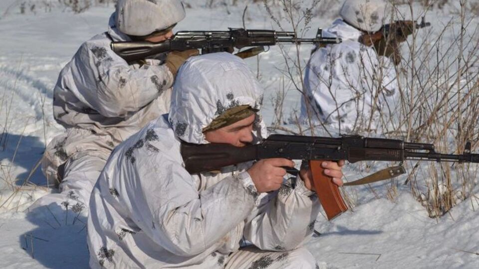 Украинских военных обстреливали на донецком и луганском направлениях