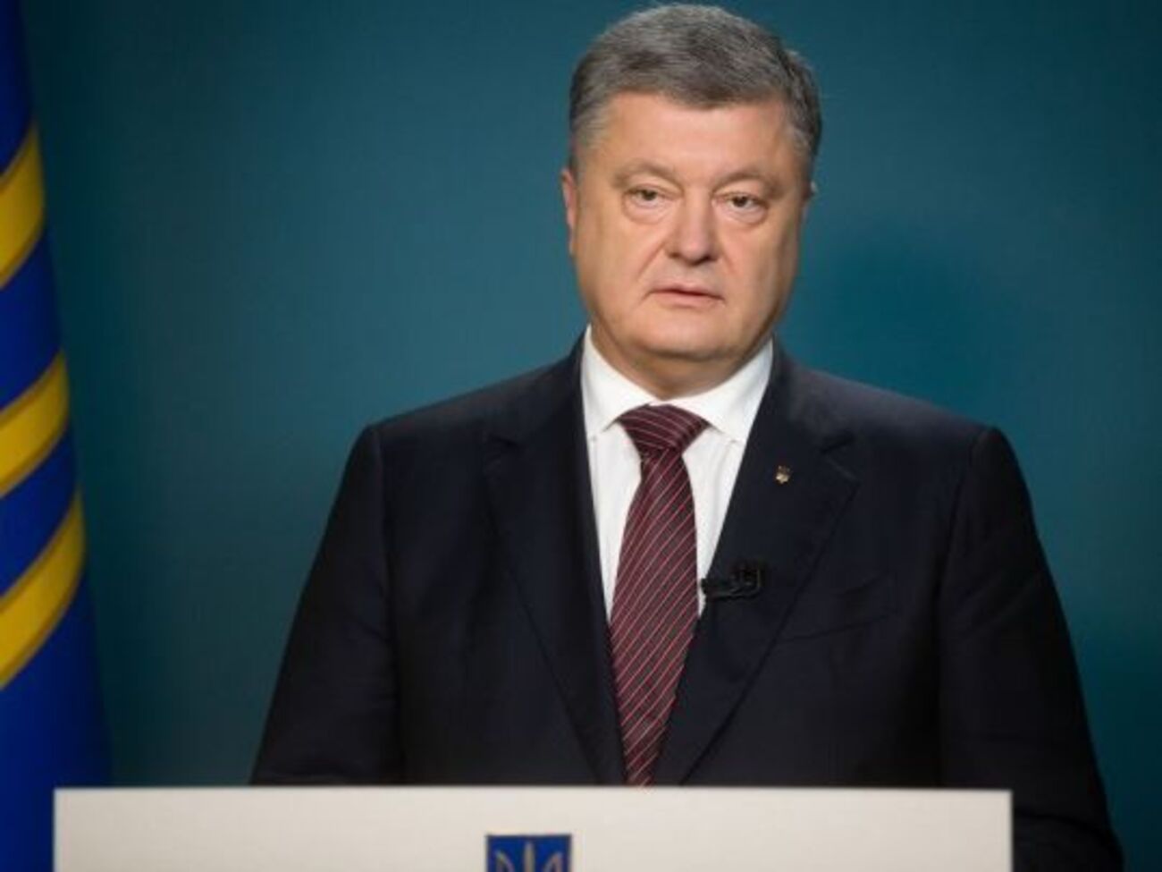 Порошенко: Если кто-то еще думает, что санкции неэффективны, то нам следует укреплять их в дальнейшем, в том числе добавляя новые и закрывая лазейки в существующих