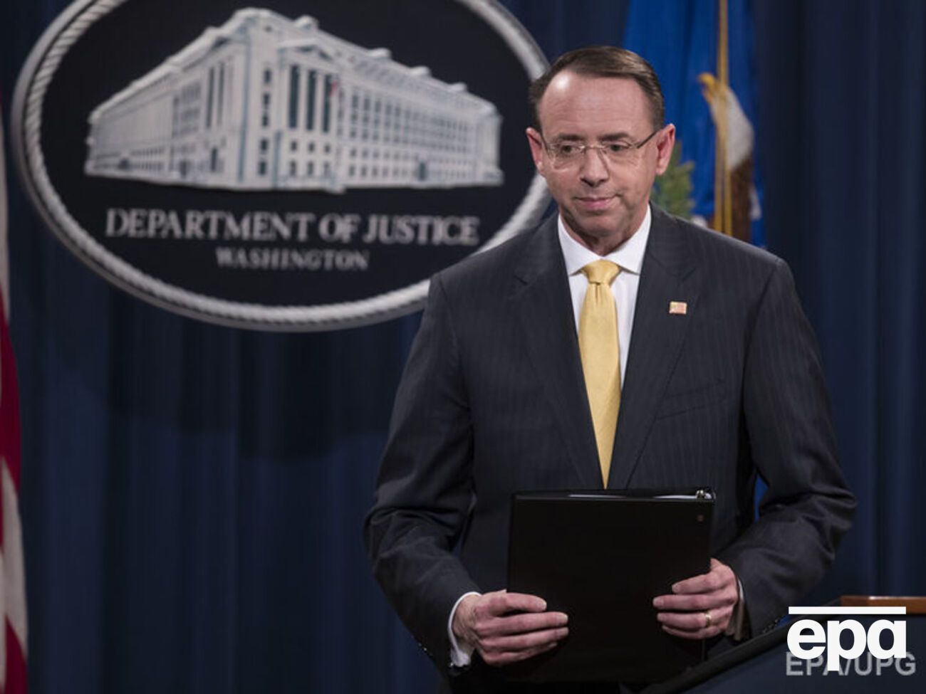 Розенштейн: У&nbsp;цьому обвинувальному висновку немає обвинувачення, що якийсь американець свідомо був причетний до цієї незаконної діяльності