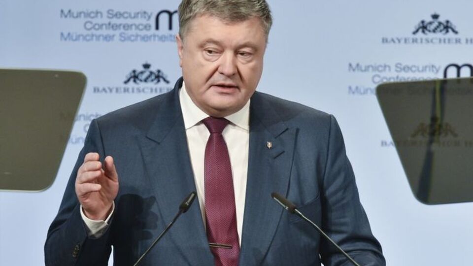 Порошенко: Зло, которое стоит за этой войной, находится в Кремле