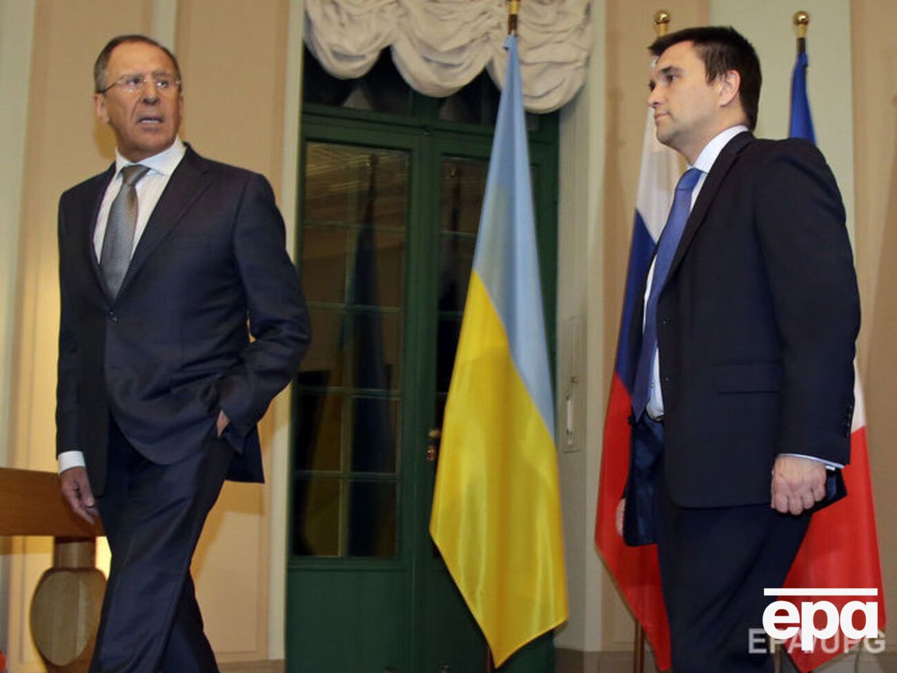 Учора в Мюнхені зустрілися глава МЗС України Павло Клімкін та його російський колега Сергій Лавров. Переговори в нормандському форматі довелося перенести