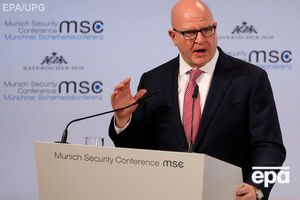 Макмастер (на фото): Публичные учетные записи и фотографии ясно показывают, что использование химического оружия Асадом продолжается