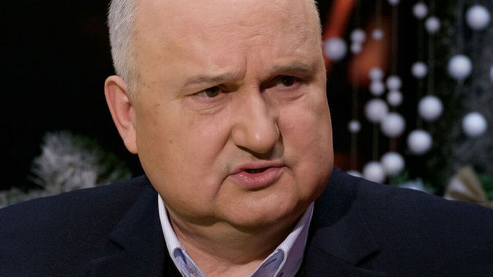 Ігор Смешко: Розмова була недовгою. Коротко виклав аргументи. Особистий командний досвід Тенюха – командування кораблем. Як він зможе швидко оцінити стан військ, дати професійний висновок, наскільки готові ЗСУ до відбиття агресії?