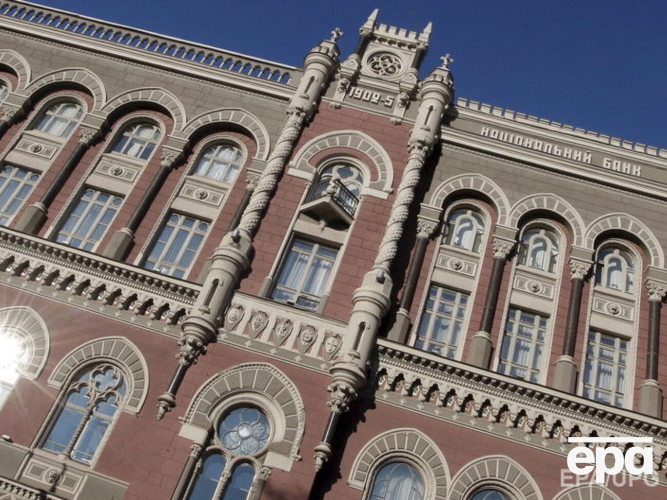 У НБУ розповіли про безготівкові платежі в Україні