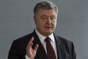 Порошенко: Мирный протест граждан прошлая власть превратила в кровавую расправу