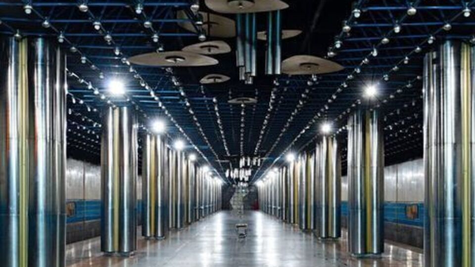 Кілька станцій метро закрили