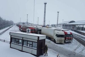 Держприкордонслужба: Від осіб, що подорожують із Росії, стало відомо, що пропуск вантажних транспортних засобів не здійснюється через несправність рентгенівського обладнання