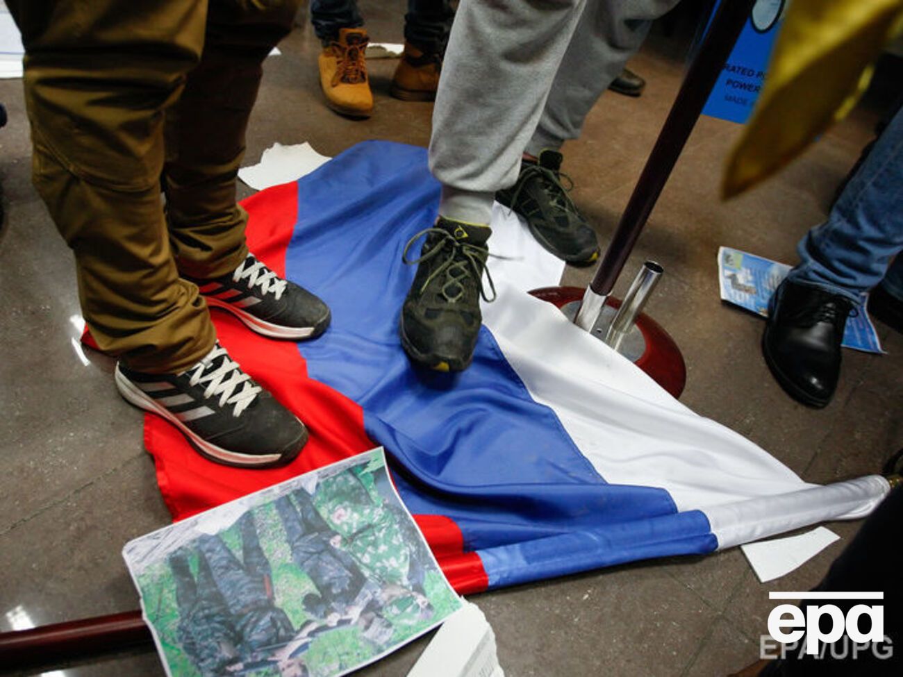 Россотрудничество обратилось в МИД РФ в связи с нападением на их офис в Киеве