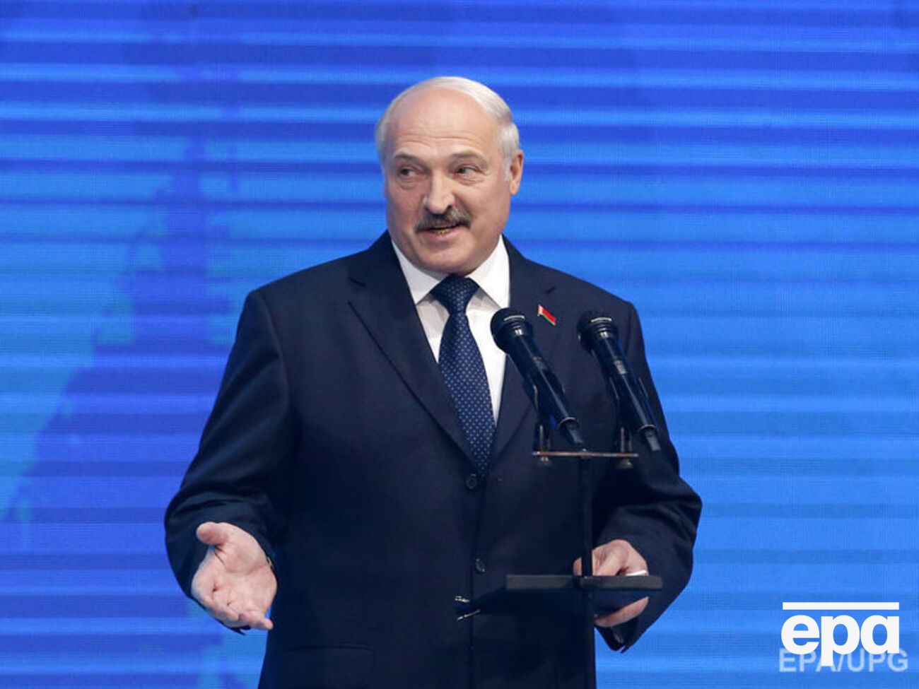 Лукашенко про конфлікт на сході України: Б'ються наші брати. Війна, брат проти брата пішов. Хіба це нормально?