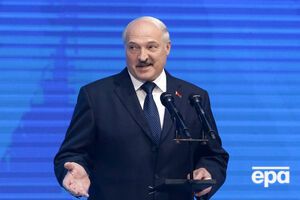 Лукашенко про конфлікт на сході України: Б'ються наші брати. Війна, брат проти брата пішов. Хіба це нормально?