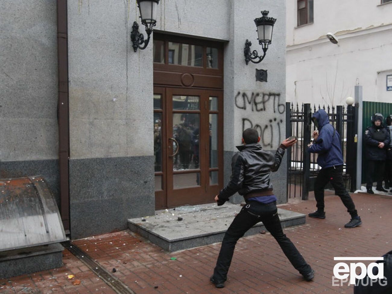 Роман Цимбалюк:&nbsp;100 националистов дали материал и пищу для пережевывания российским СМИ на неделю