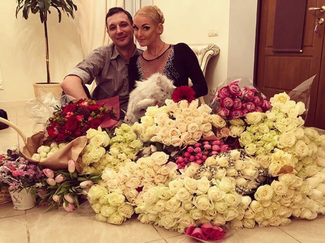 Волочкова: Доброта, любов, чистота серця і душі, позитив прикрашають і дарують світлі емоції!