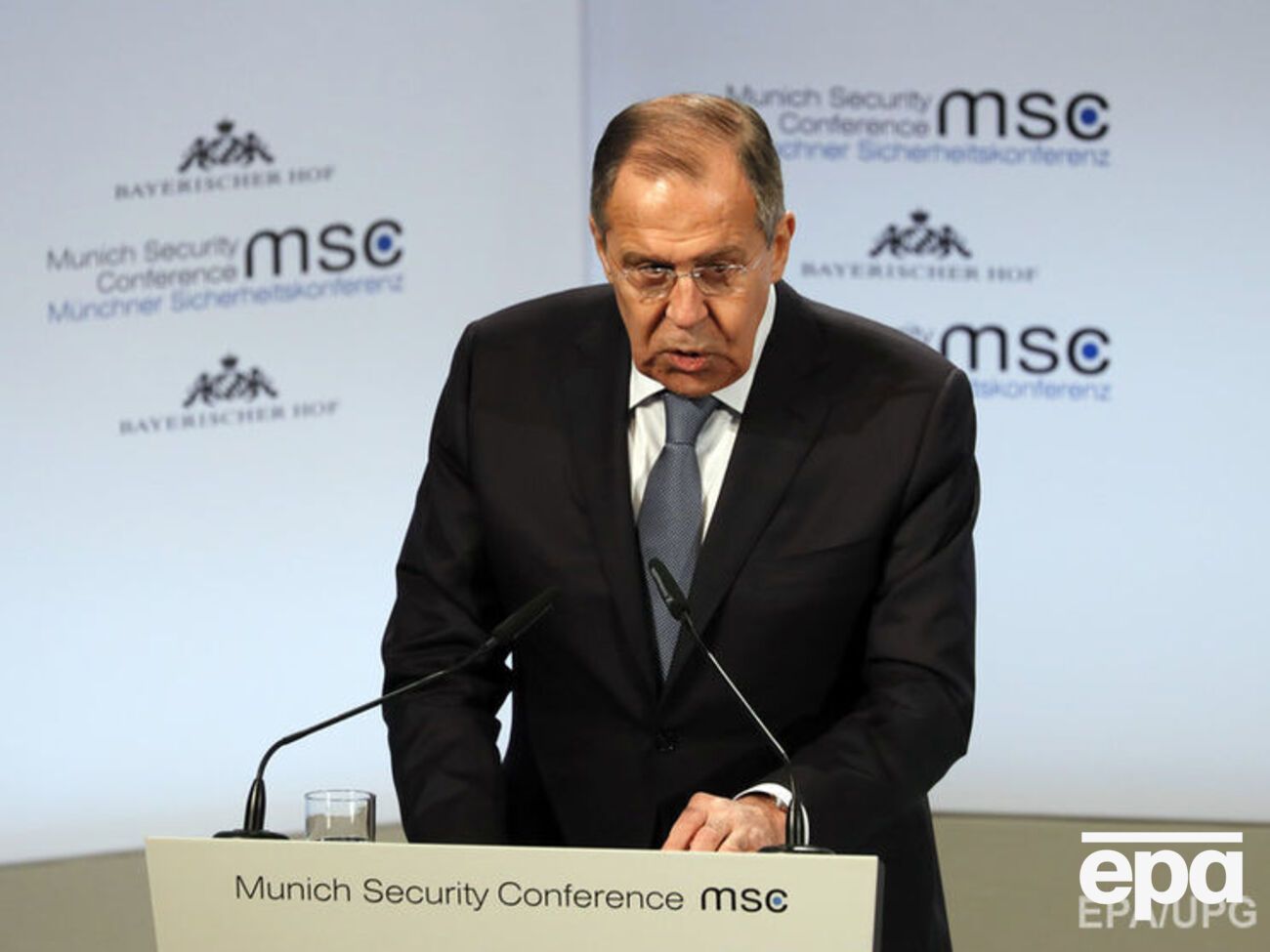 Лавров: В українському суспільстві та державі стався розлом, який призвів до неконституційного державного перевороту і різкого підвищення ролі радикалів, зокрема неонацистів