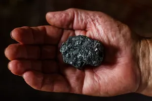 Угольные профсоюзы потребовали выплатить зарплаты и повысить тарифные ставки