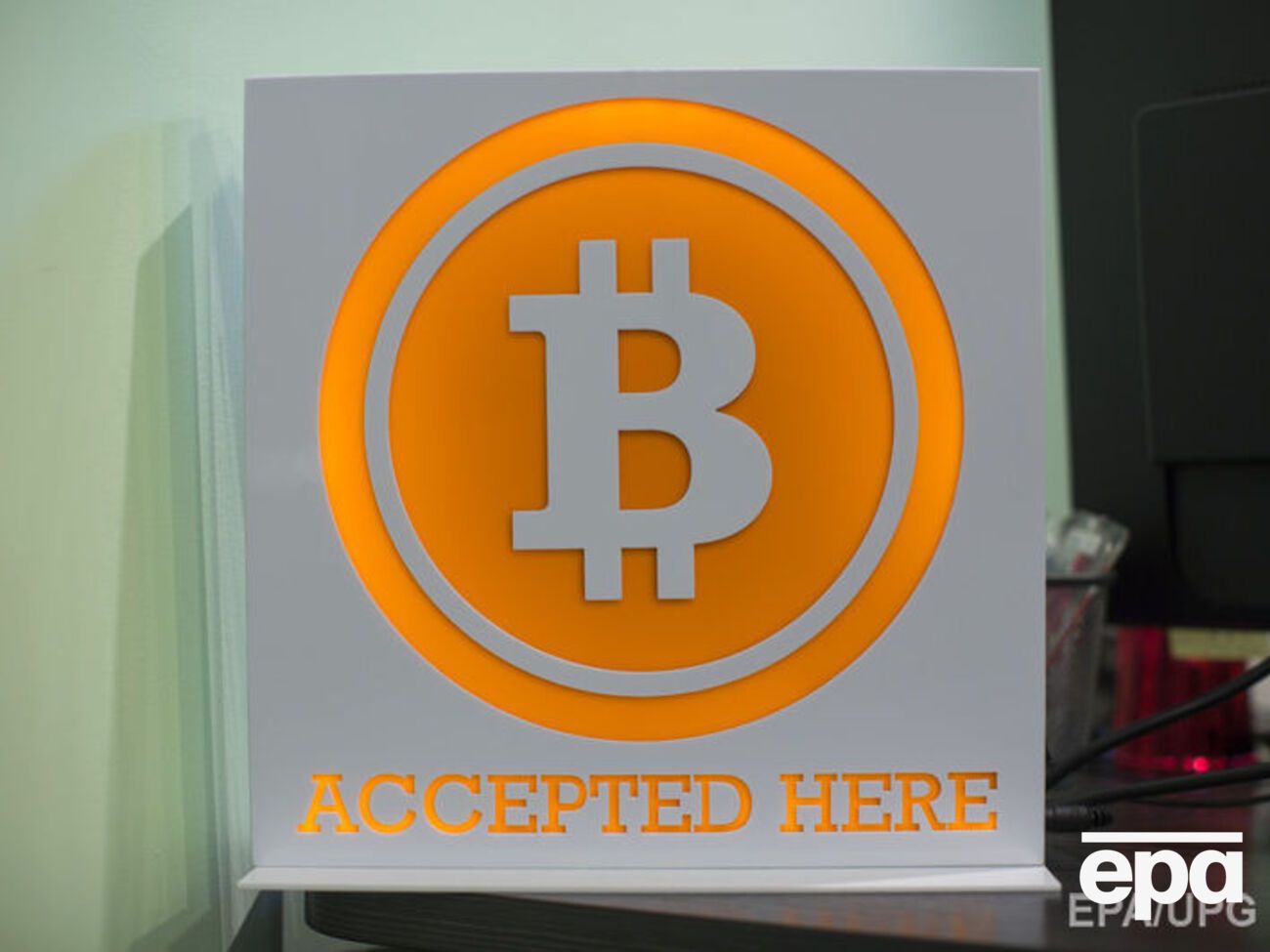 Біткоін і надалі втрачає ціну