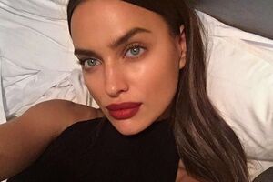 Шейк позировала для издания Love
